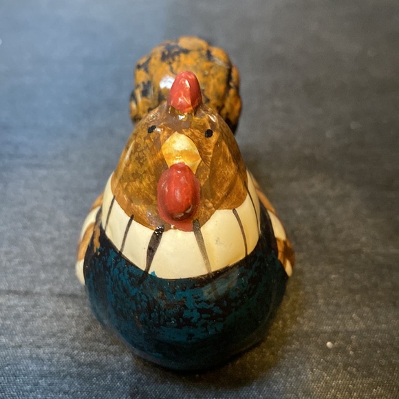 Cute Hen and Rooster Salt andPepper Shakers - Picture 9 of 15